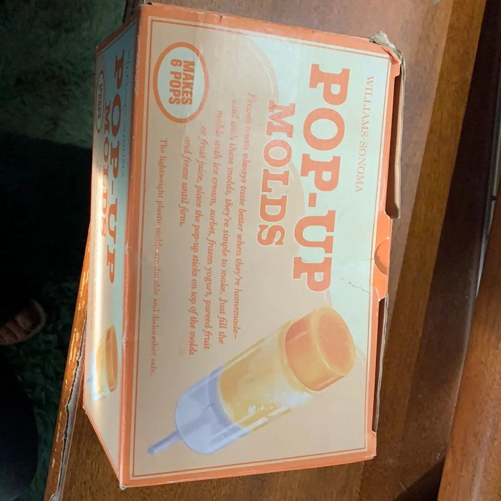 Williams-Sonoma Pop-up molds
